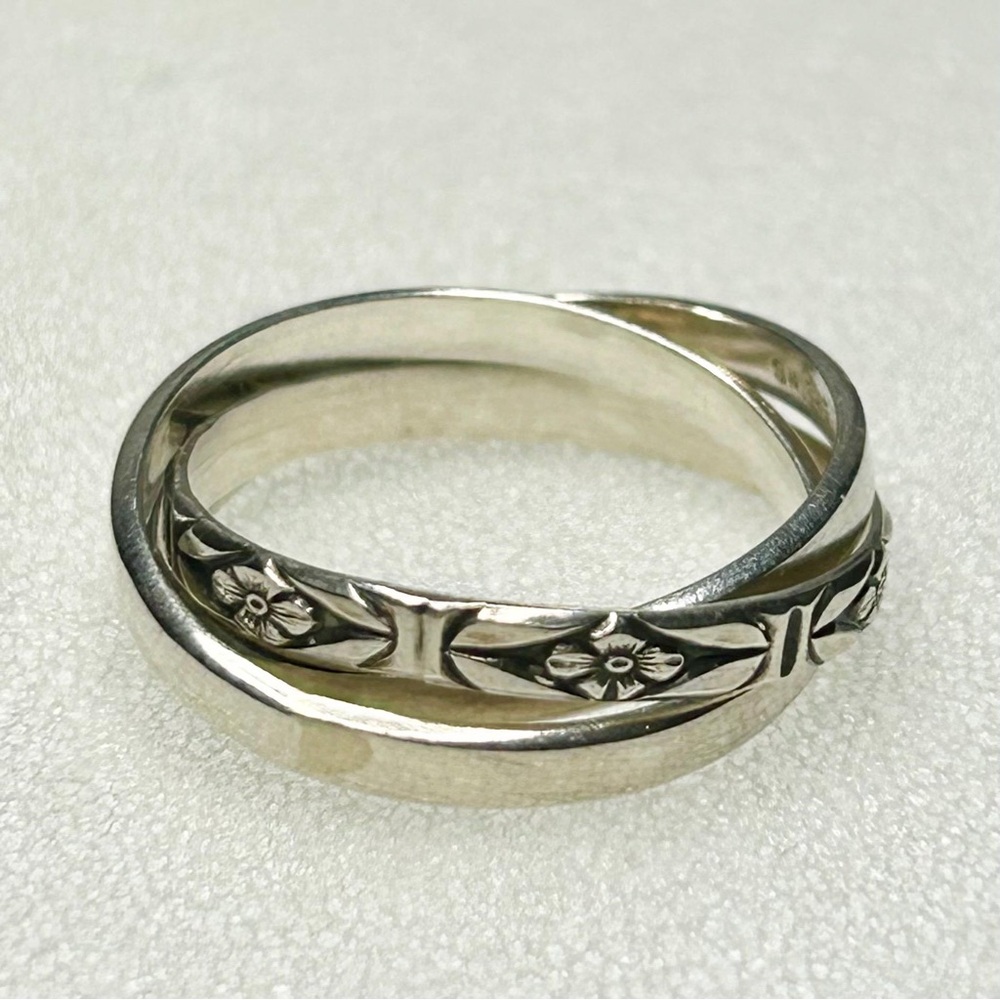 Vintage Interlocking Triple Rings Size 8.5